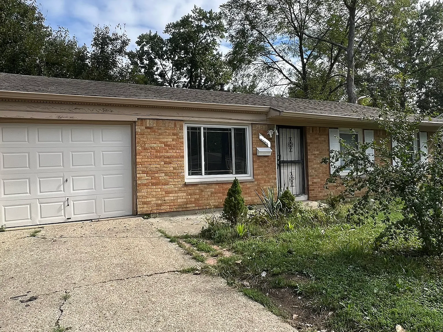 4 Osborn Dr — Photo 2