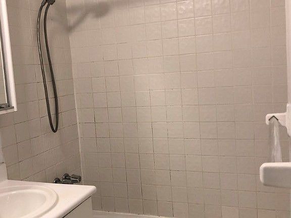 5th image of 235 E 13th St APT A