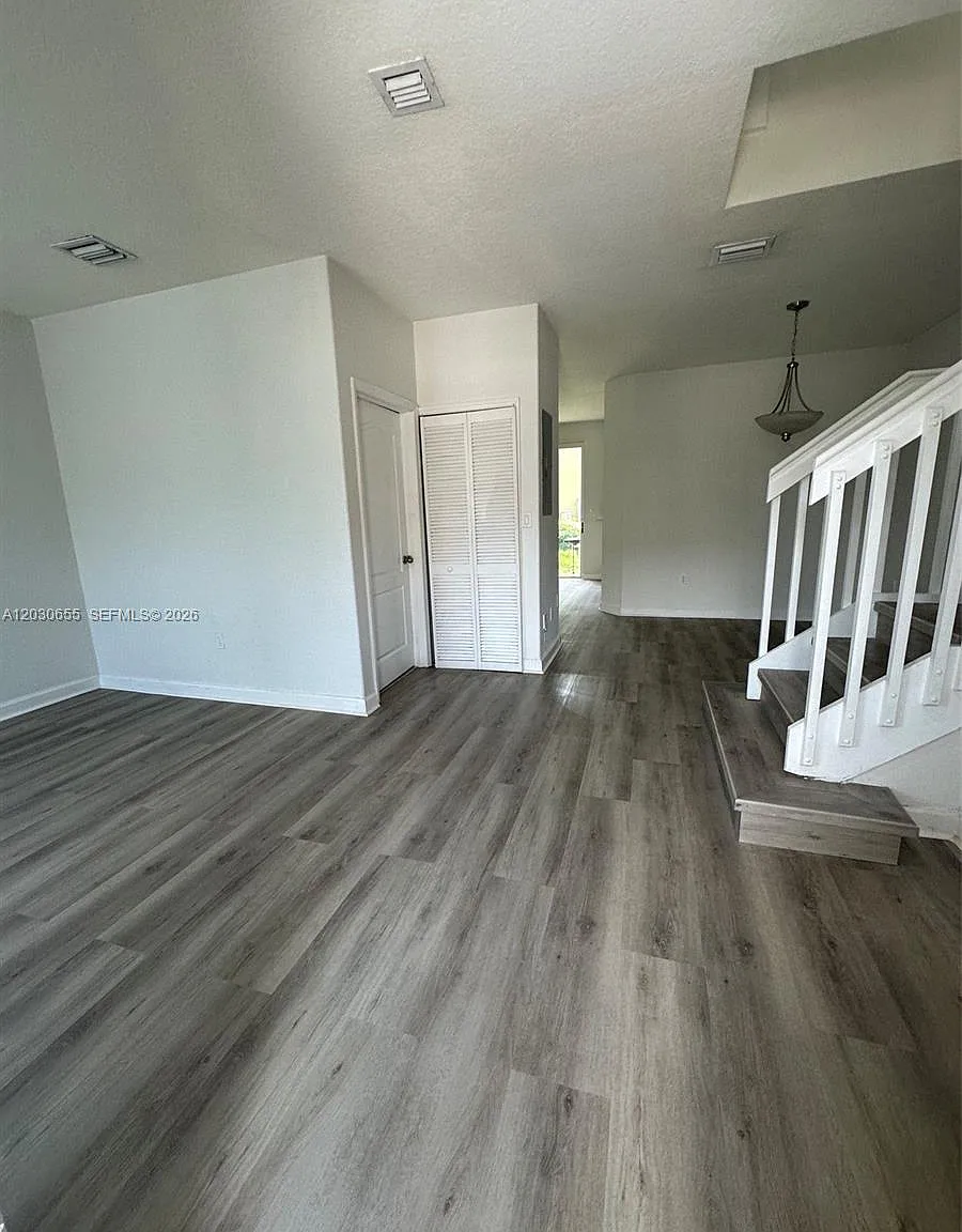 Shores At Keys Gate — Photo 3
