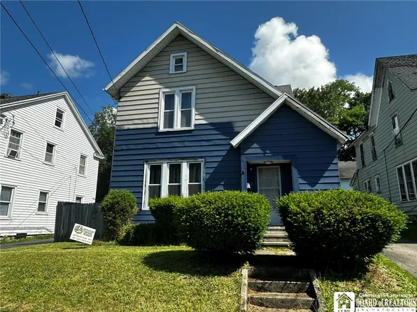 35 Falconer St, Jamestown, NY 14701