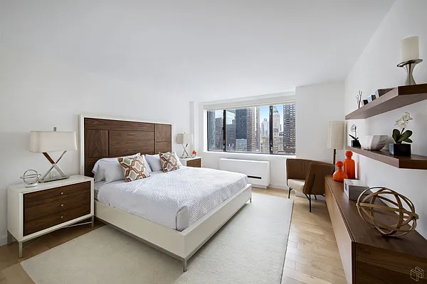 Sold by Halstead Real Estate | media 6