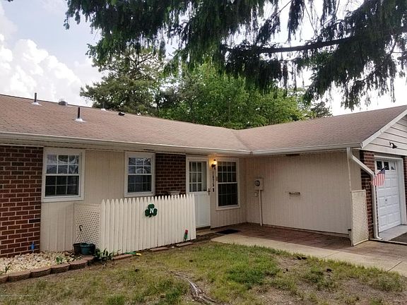 2nd image of 1075B Argyll Cir #100B