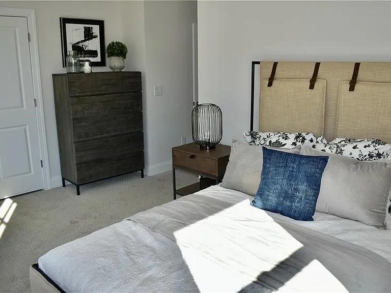 655 Beacon Dr — Photo 10