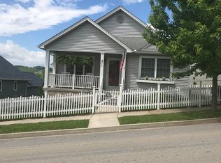 511 Golden Ln, Hollidaysburg, PA 16648