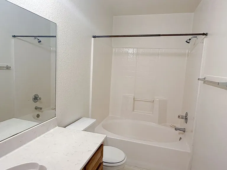 3802 Hitchrock Dr — Photo 8
