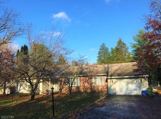 402 Mount Hermon Rd, Blairstown, NJ 07825