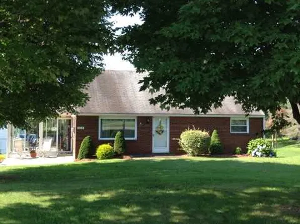 314 Pleasantview St, Beaver Falls, PA 15010