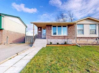 47 Canterbury Dr, Saint Catharines, ON L2P3M6