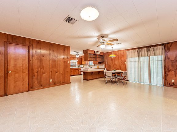 5th image of 225 Levy Dr
