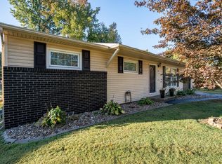 1104 E Poplar St, Herrin, IL 62948