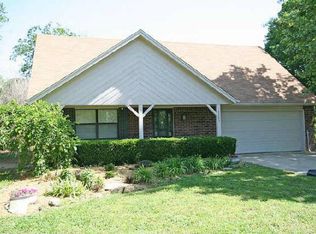 8383 E Winchester Ave, Claremore, OK 74019