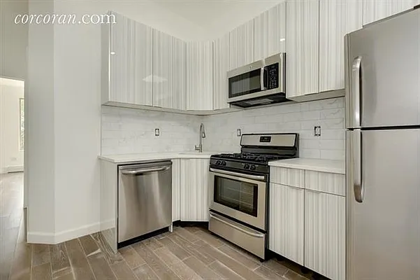 Rented by Compass | media 7