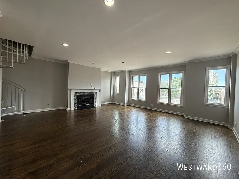 2632 N Halsted St #4 — Photo 3