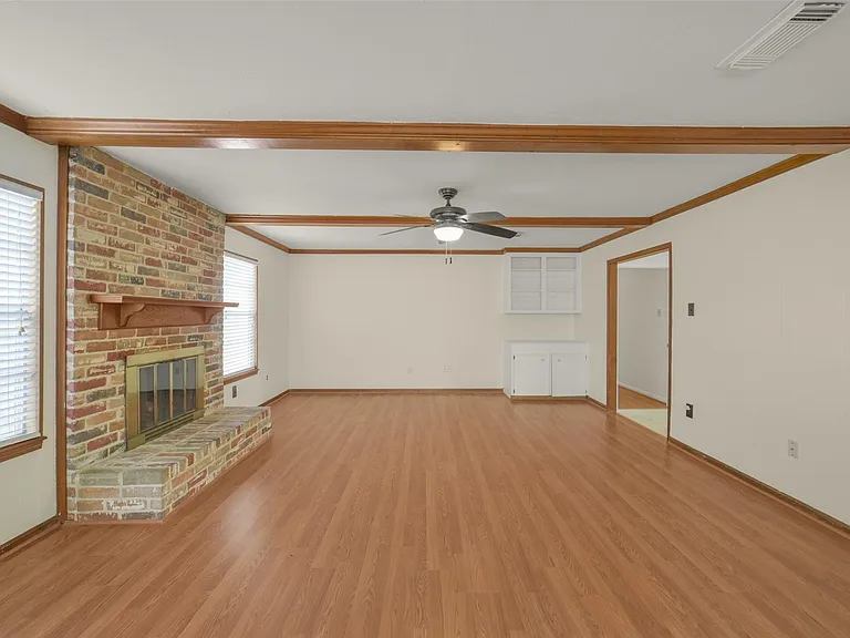 7818 Kleingreen Ln — Photo 13
