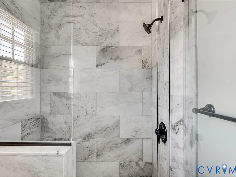 5318 Monument Ave — Photo 36