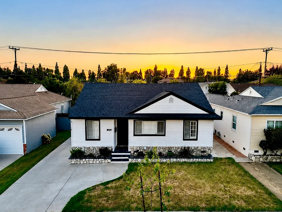 4261 Petaluma Ave
