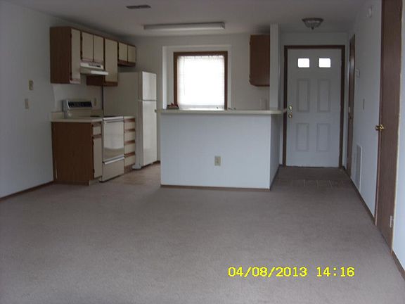 4th image of 553 Valley Oak Ct
