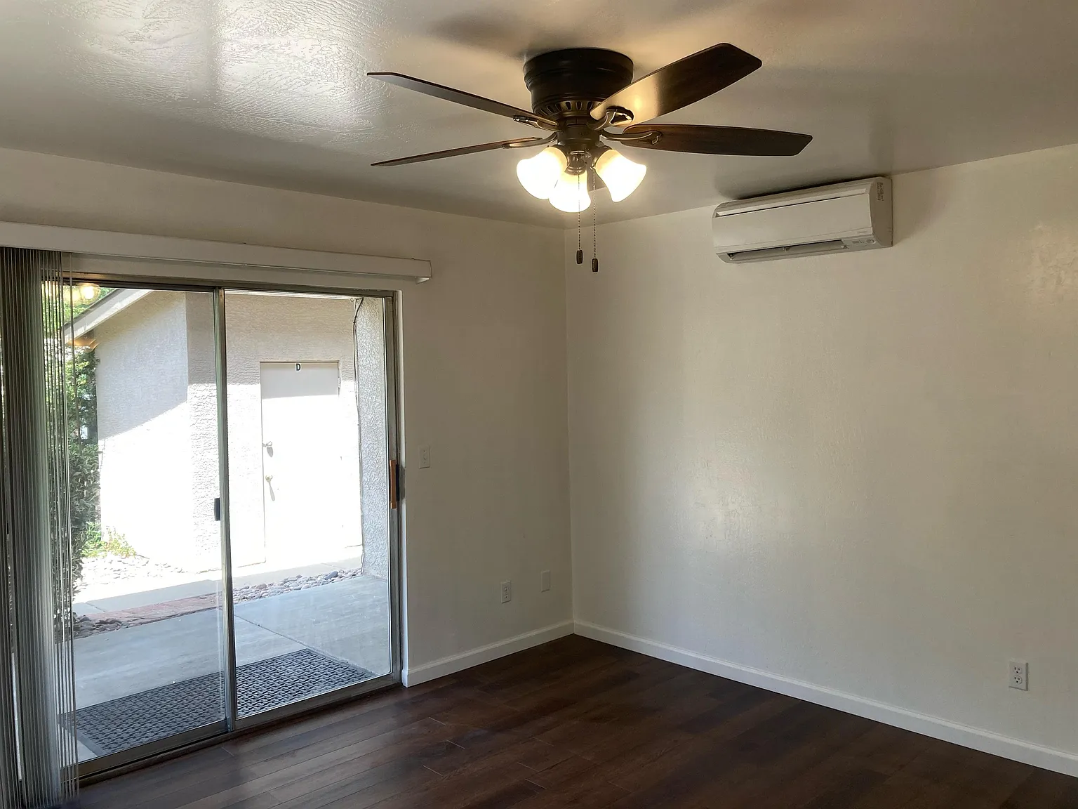 212 West Hillside Avenue - A — Photo 3