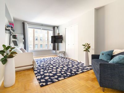 200 E 69th St APT 7C, New York, NY, 10021