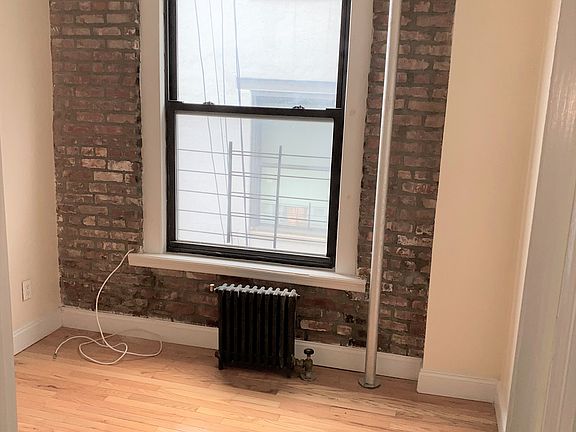 5th image of 127 E 102nd St APT 22