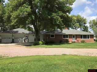 21472 3rd St, Essig, MN 56073