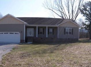 901 Meadows Rd, Hillsboro, TN 37342