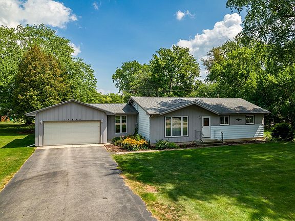 5th image of 14845 Lang Dr