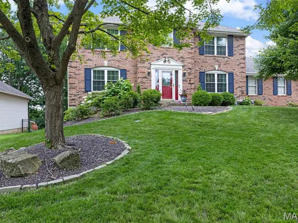 139 Foxtail Dr, Saint Charles, MO 63303