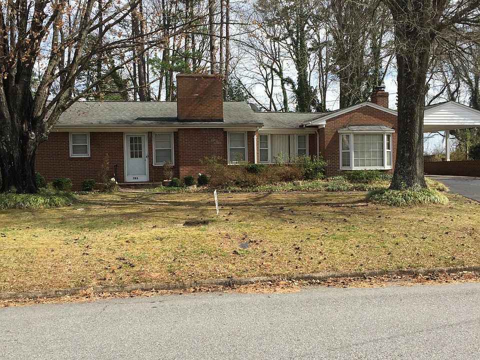 1st image of 703 Auburn Pl