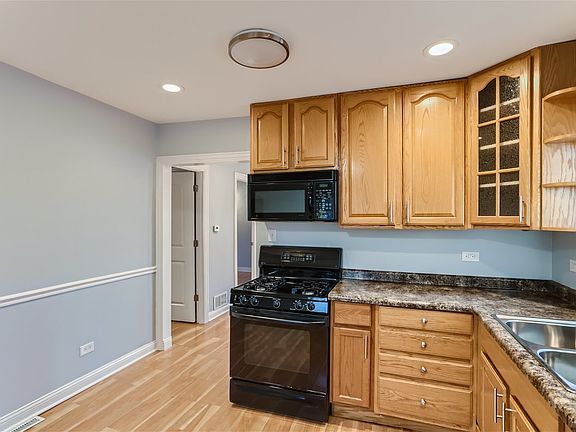 5th image of 42414 N Orchard St