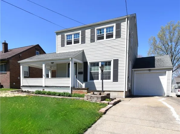 310 Princeton Ave, Hubbard, OH 44425