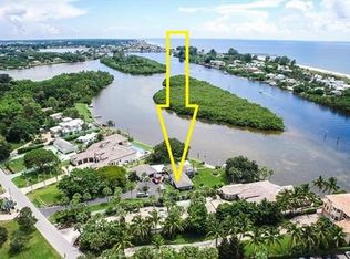 118 Circuit Rd, Nokomis, FL 34275