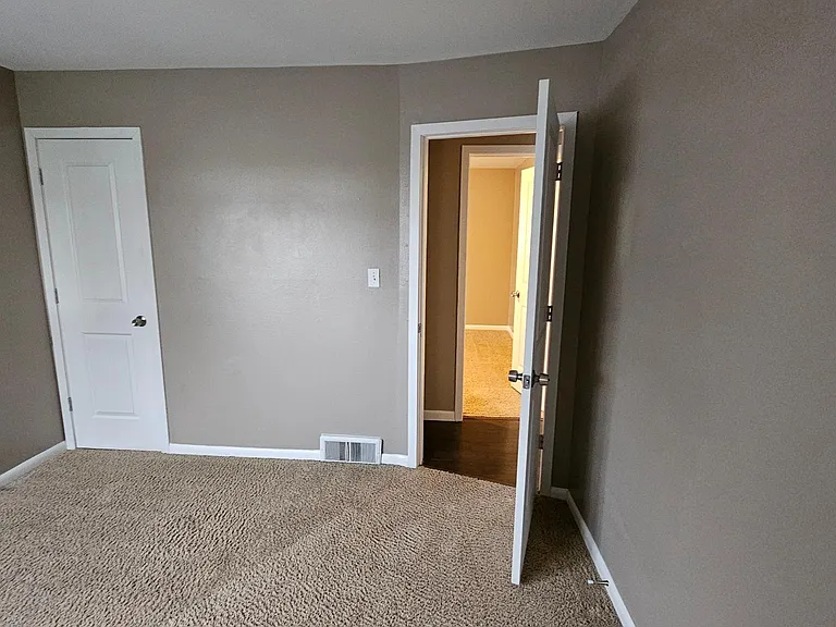 800 Lotus Way — Photo 12