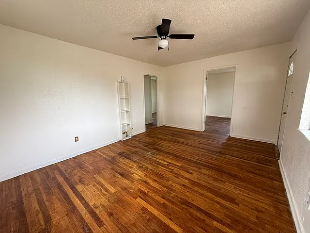 414 Lindy Ave — Photo 6
