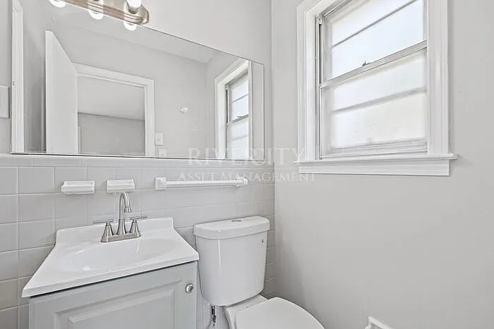 3975 Bishops Bridge Rd — Photo 18