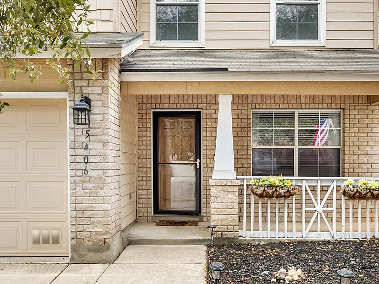 5406 Tomas Cir — Photo 40