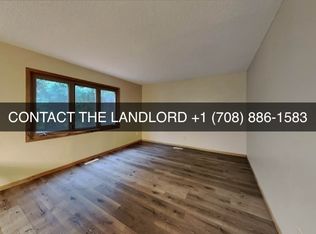 5560 Knoll Dr #A, Saint Paul, MN 55126