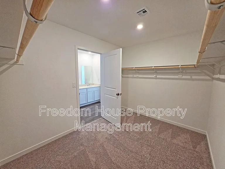 663 E Huyana Wind Dr — Photo 37