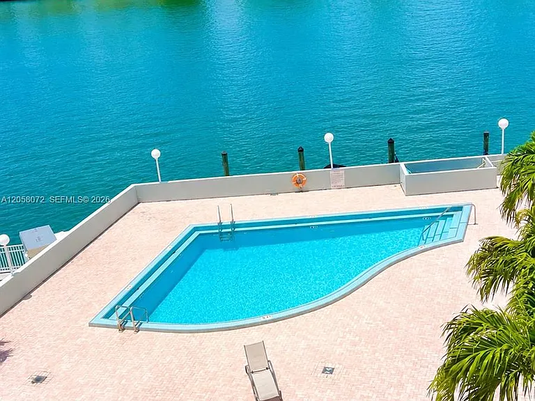 5838 Collins Ave #5G — Photo 24