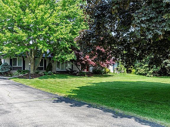 2nd image of 4245 Cedar Springs Rd