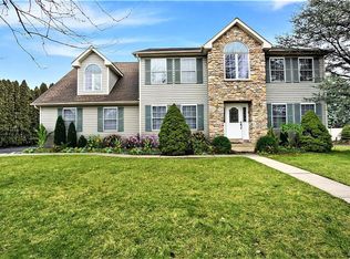 2581 Somerset Rd, Whitehall, PA 18052