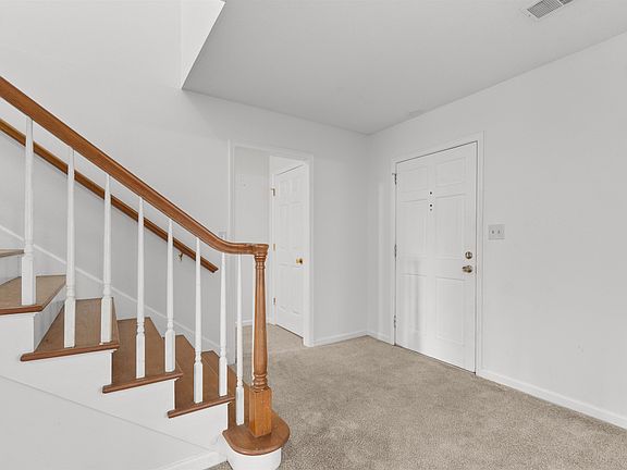 5th image of 2905 Whites Bridge Dr.