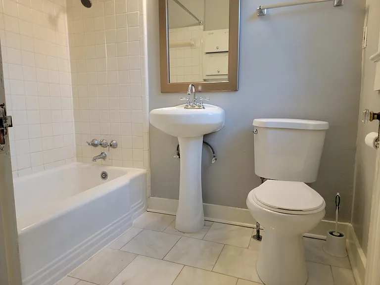 535 S Barksdale St — Photo 11