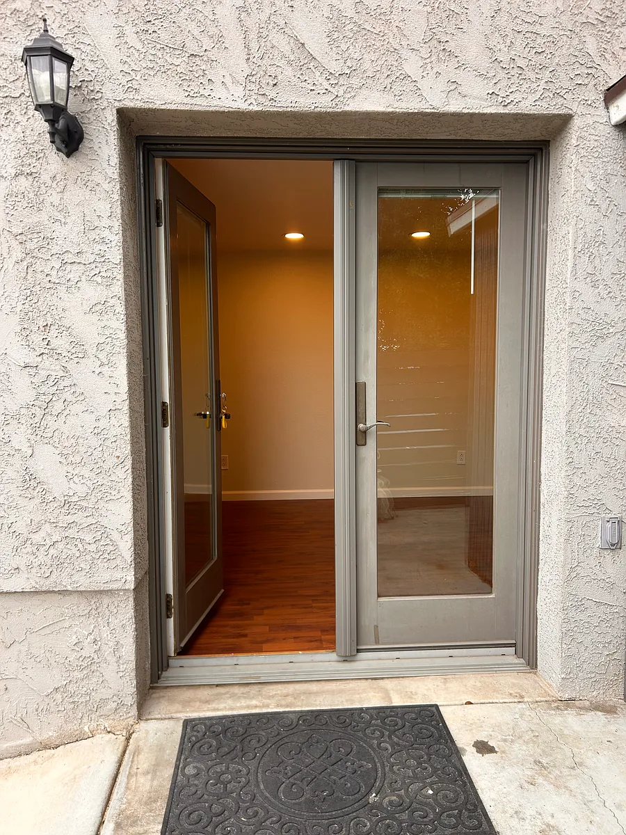 Building Photo - 9304 Westhill Ln #1