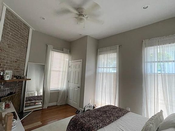 3rd image of 516 E Park Ave #A