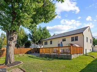 13803 Knowles St, Woodbridge, VA 22191