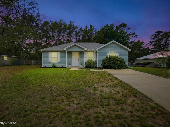 91 Oakridge Way, Defuniak Springs, FL 32433