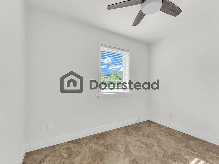 1837 NE 48th Ct — Photo 19