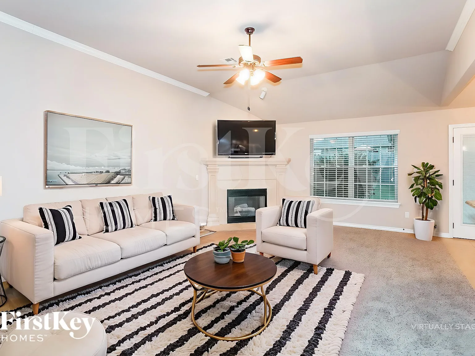 3 bed, 2.0 bath, 1719 sqft, $1,845 — Photo 3