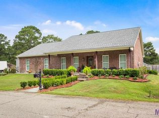 12829 Ina Dr, Walker, LA 70785